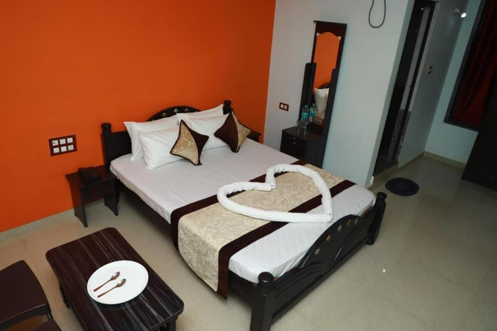 Megha Residency Otel Haveri Dış mekan fotoğraf